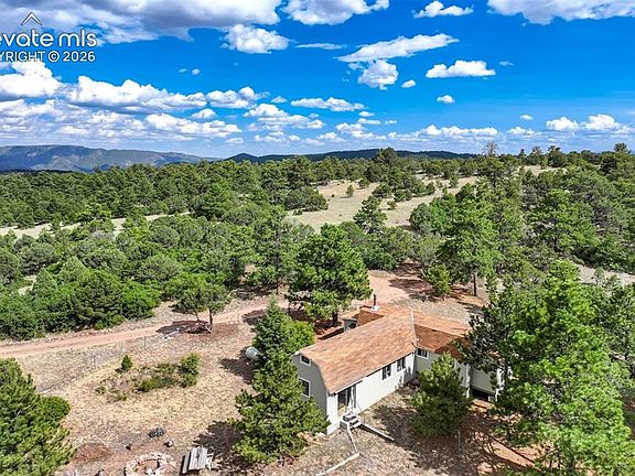 4th image of 433 Antler Hill Trl
