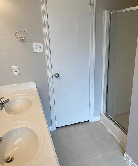 1898 Cedar Ln — Photo 11