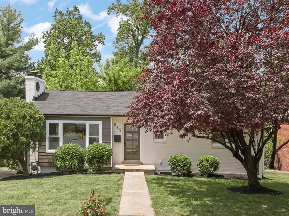 862 N Ohio St, Falls Church, VA 22205