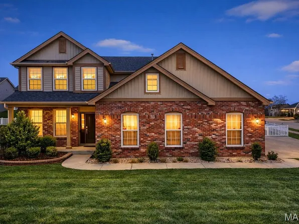 1376 Bridgeport Ter, Saint Charles, MO 63303