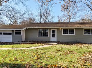 1407 Scottsdale Dr, Champaign, IL