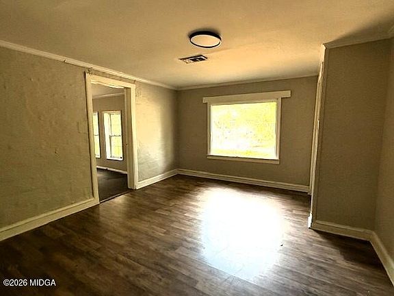 2nd image of 3724 Johnson Ave W