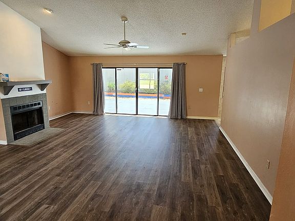 3rd image of 10641 Via Del Sol