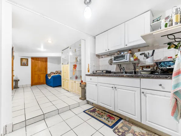 20-23 41st Street image 19 of 26