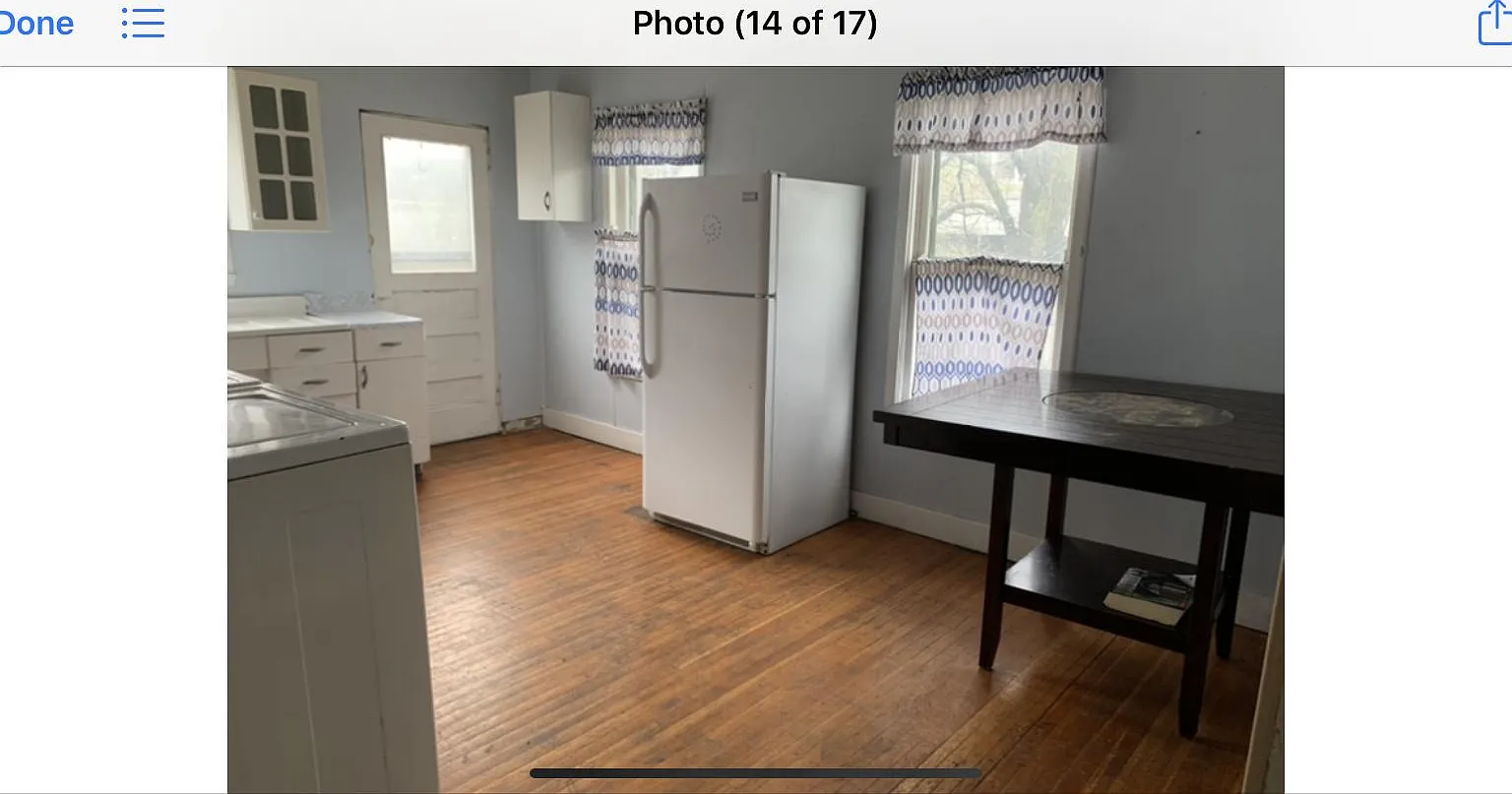 422 Breckenridge — Photo 3