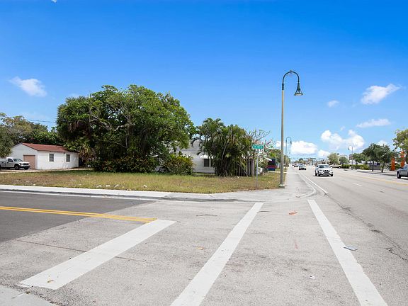 5th image of 1432 N Dixie Hwy #1