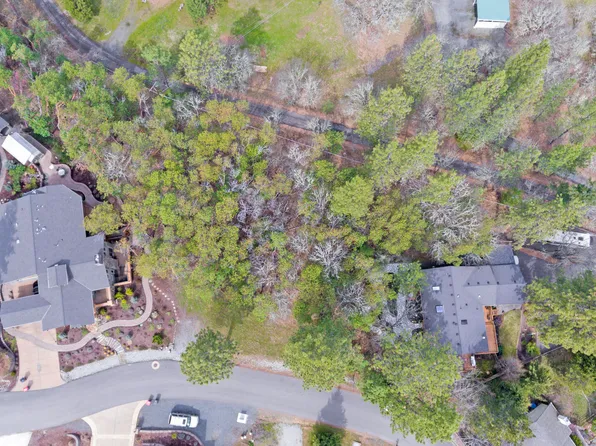 920 Granite Ridge Cir, Jacksonville, OR 97530