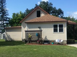 301 Riverside St, Climax, MN 56523