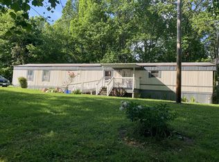 492 Panhandle Rd, Manchester, TN 37355