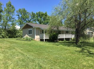 107 Holly Tree Cir, Hendersonville, NC 28792