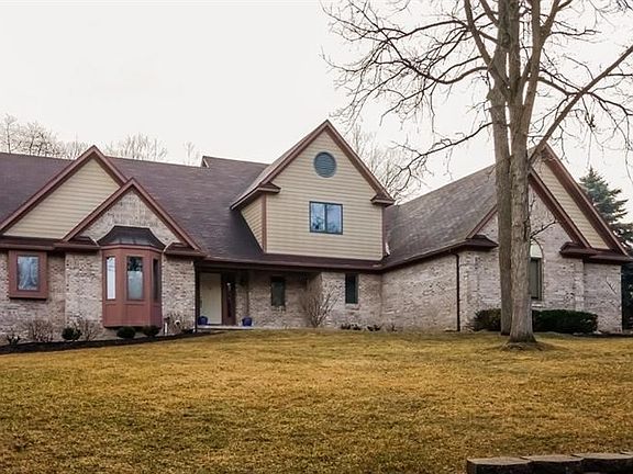 2nd image of 2630 Pin Oak Dr
