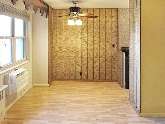 5th image of 448 Neptune Ave Unit 3B