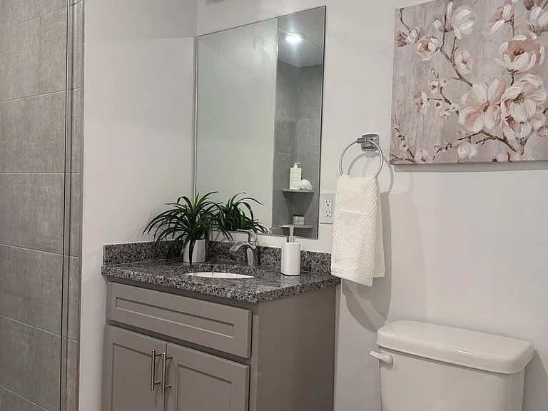 585 ESSEX STREET — Photo 34