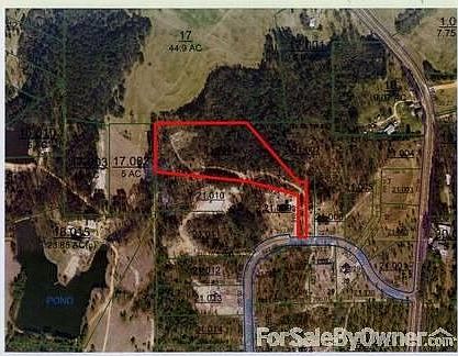 Lot Layout : Areal view of lot.