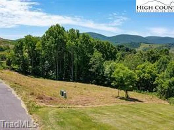 6 Westview Dr, West Jefferson, NC 28694