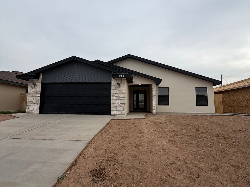 1st image of 1030 Clover Ln
