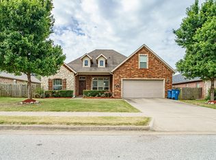 4005 SW Rhinestone Blvd, Bentonville, AR 72713