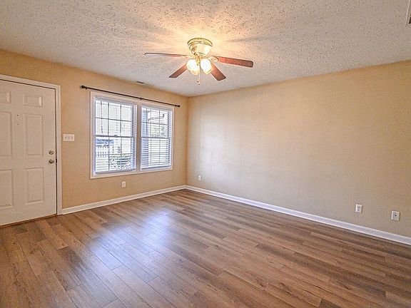 5th image of 23 Plum St