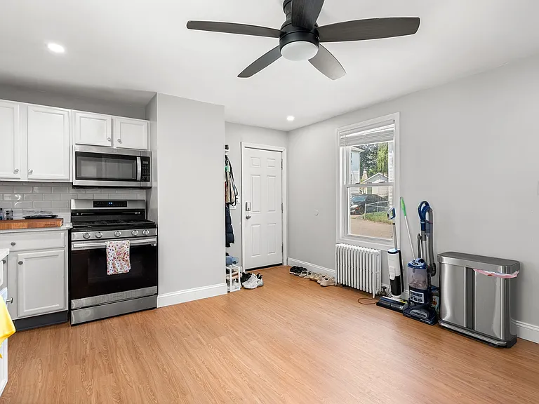 47 Garfield St #47 — Photo 3
