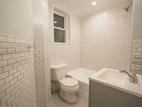 Carlstadt_Apt_ (10 of 1)