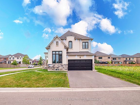5th image of 4 Vineyard Dr
