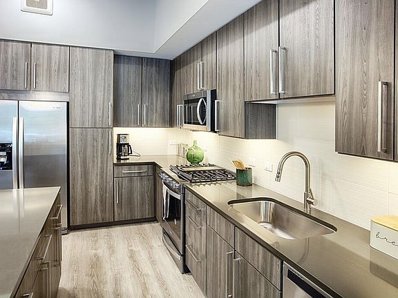 3rd image of 1604 N Utica St #3C