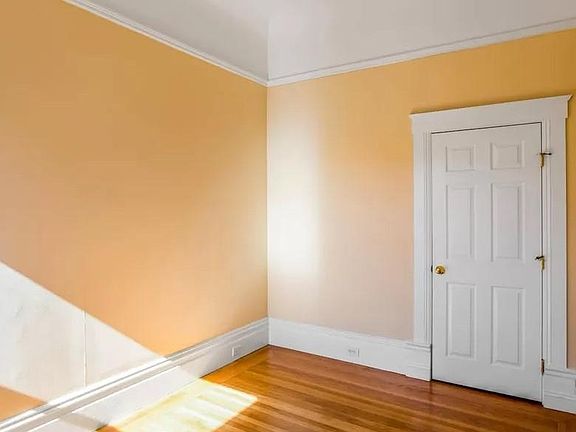 5th image of 412 Cortland Ave