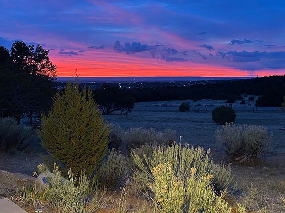 3rd image of 3 Sandia Mountain Ranch Dr
