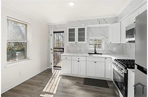 4304 Aspen St Photo 1
