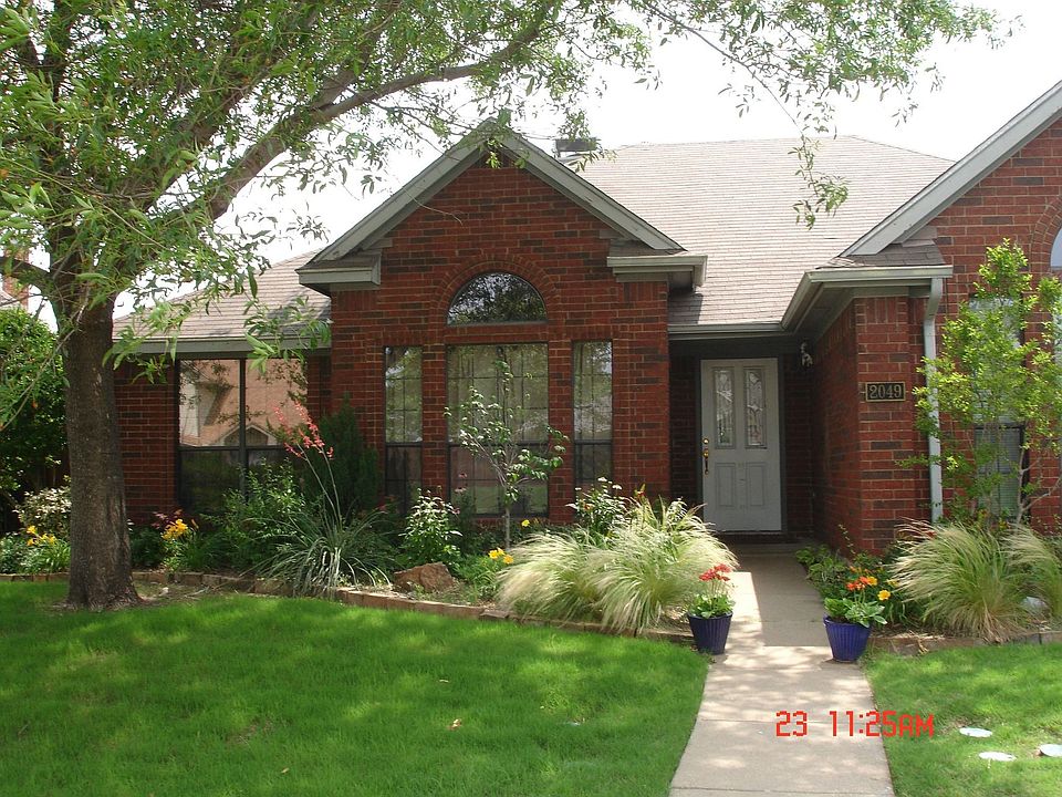 2nd image of 2049 Biscayne Dr