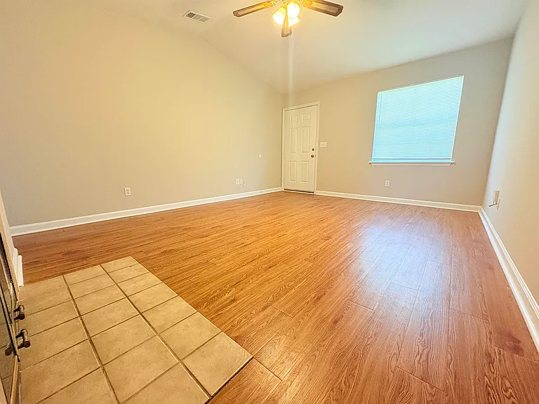 368 Belmont Rd #A — Photo 3