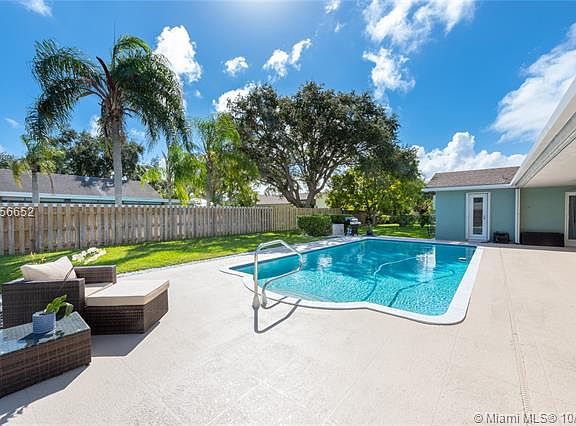 4th image of 7820 SW 180th St