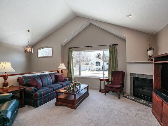 5th image of 2025 Deerfield Dr NW