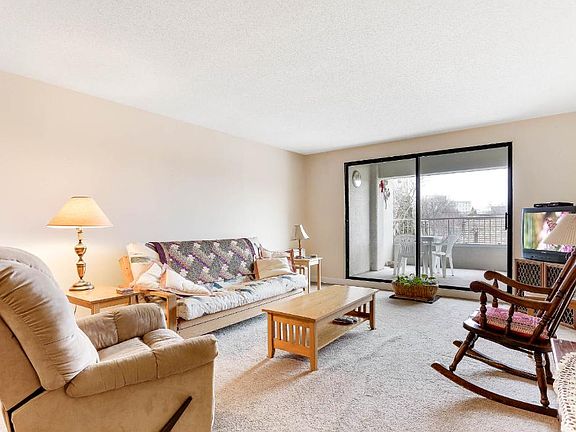 3rd image of 6400 York Ave S APT 304