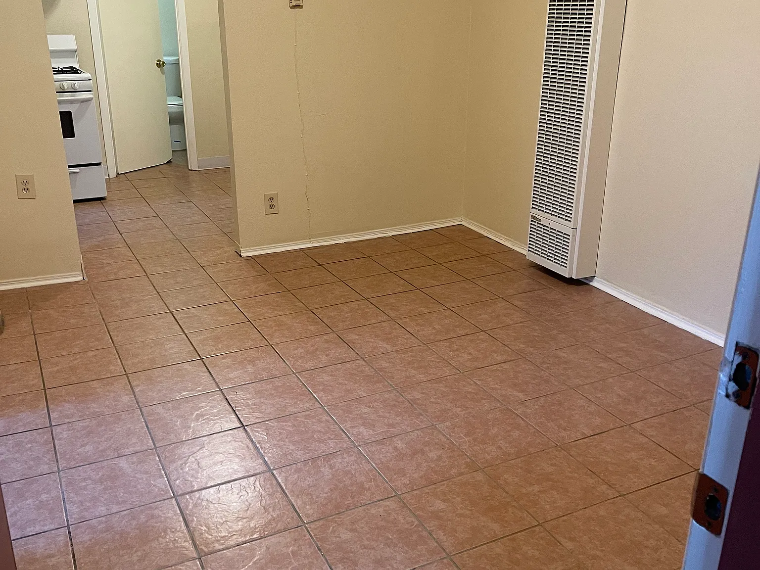 2 bed, 505 sqft, $1,800 — Photo 2
