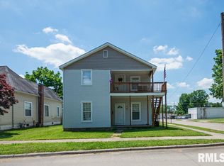 621 N 14th St, Herrin, IL 62948