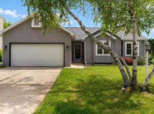 2905 Wentworth Dr, Madison, WI 53719