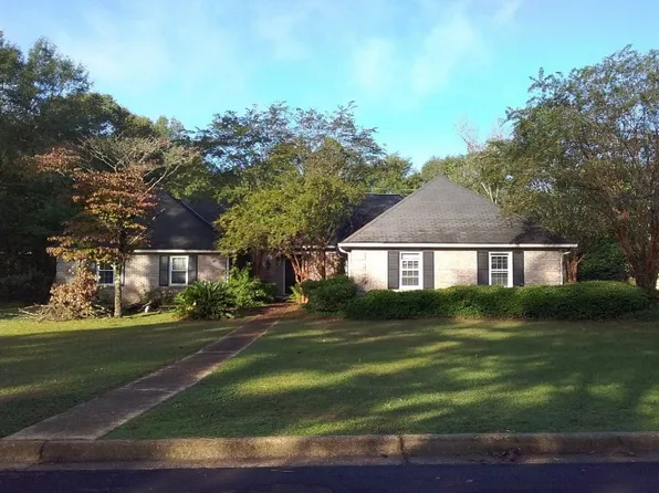 202 Evergreen St, Prattville, AL 36067