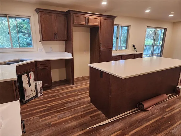 2024 Green Terrace Dr — Photo 3