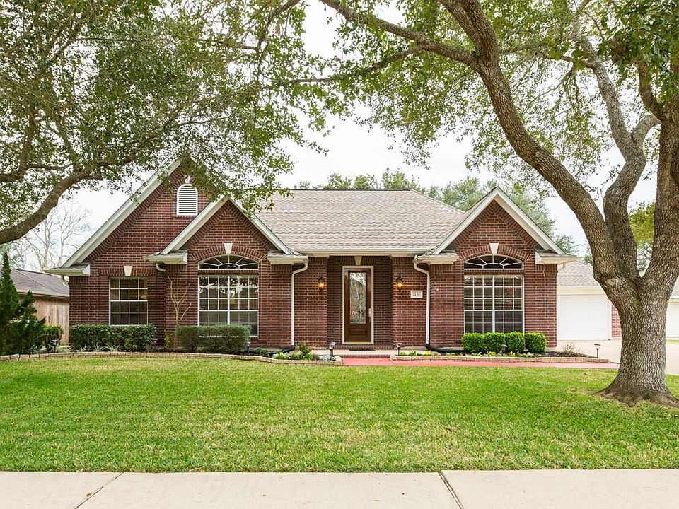 Welcome home! 2130 Troon Drive