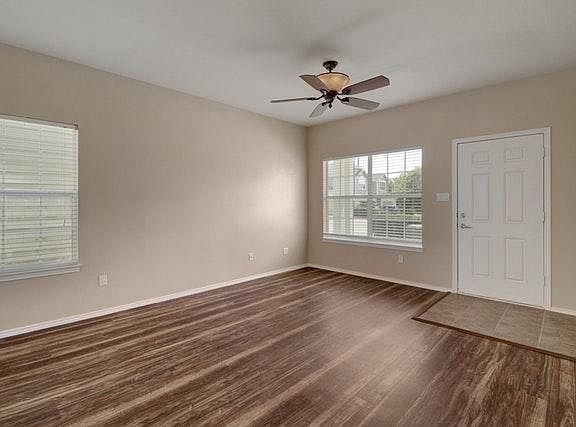 2nd image of 2632 Century Park Blvd Unit 34