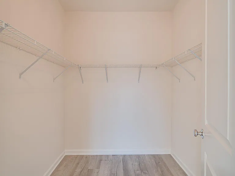 74 Pike Pl — Photo 24