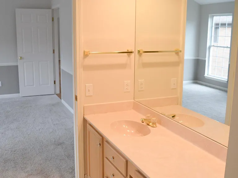 860 Neff Rd — Photo 4