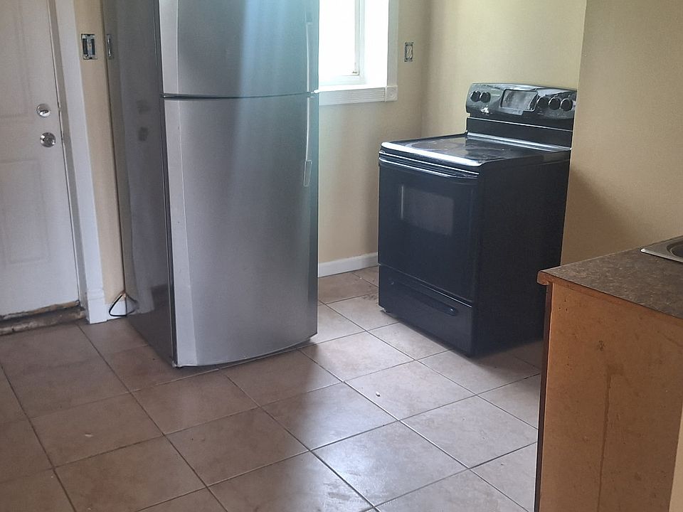 1st image of 4817 Lexington Ave