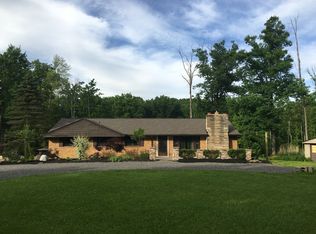 10193 Barr Rd, Brecksville, OH 44141