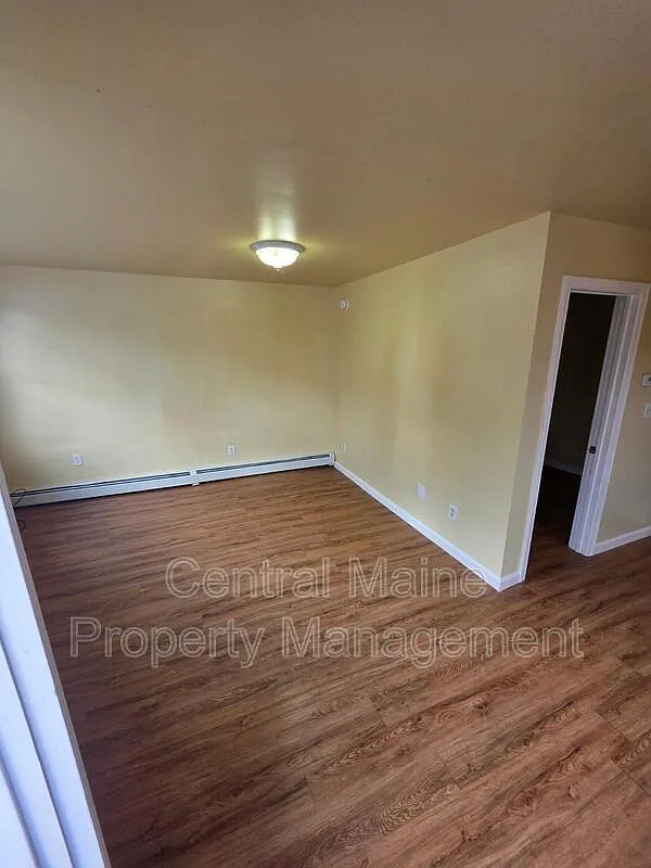 1 bed, 1.0 bath, 550 sqft, $1,650 — Photo 3