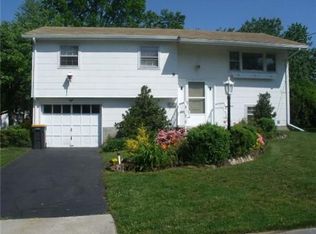 9 Annmar Dr, Matawan, NJ 07747