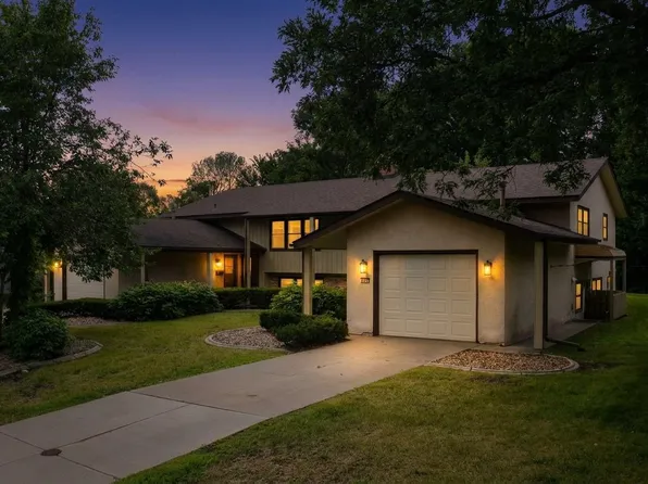 3308 Roosevelt Ct NE, Saint Anthony, MN 55418