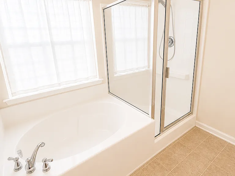 233 Glossy Green Ln — Photo 6