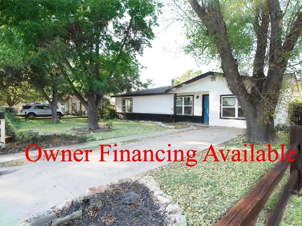 327 W Mulberry St, Fredericksburg, TX 78624